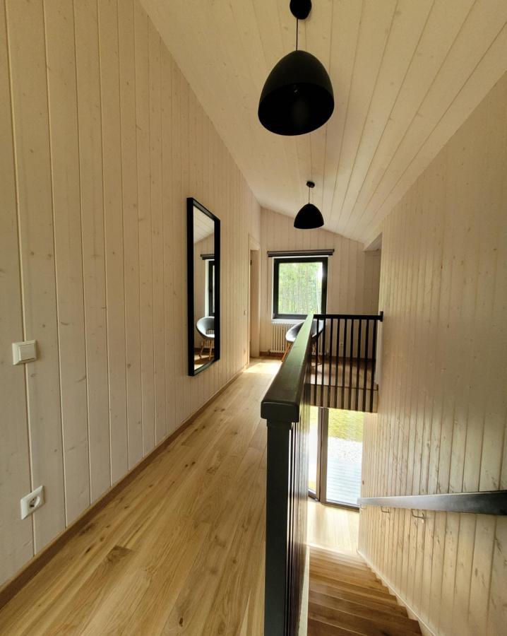 Beach House Trimpas Ungeni Exteriör bild
